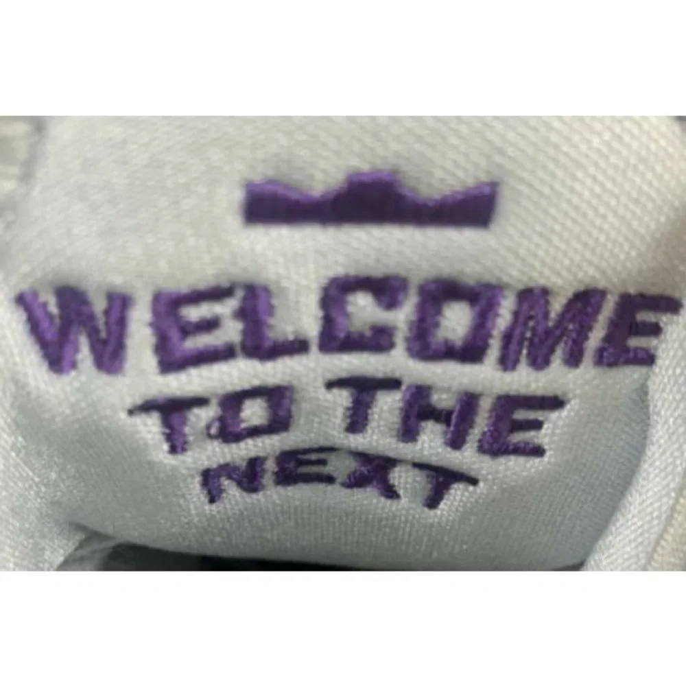 Nike LeBron 17 Bron 2K Playoffs Men's Size 6.5 White Multi basketball BQ3177-101 - Picture 8 of 8